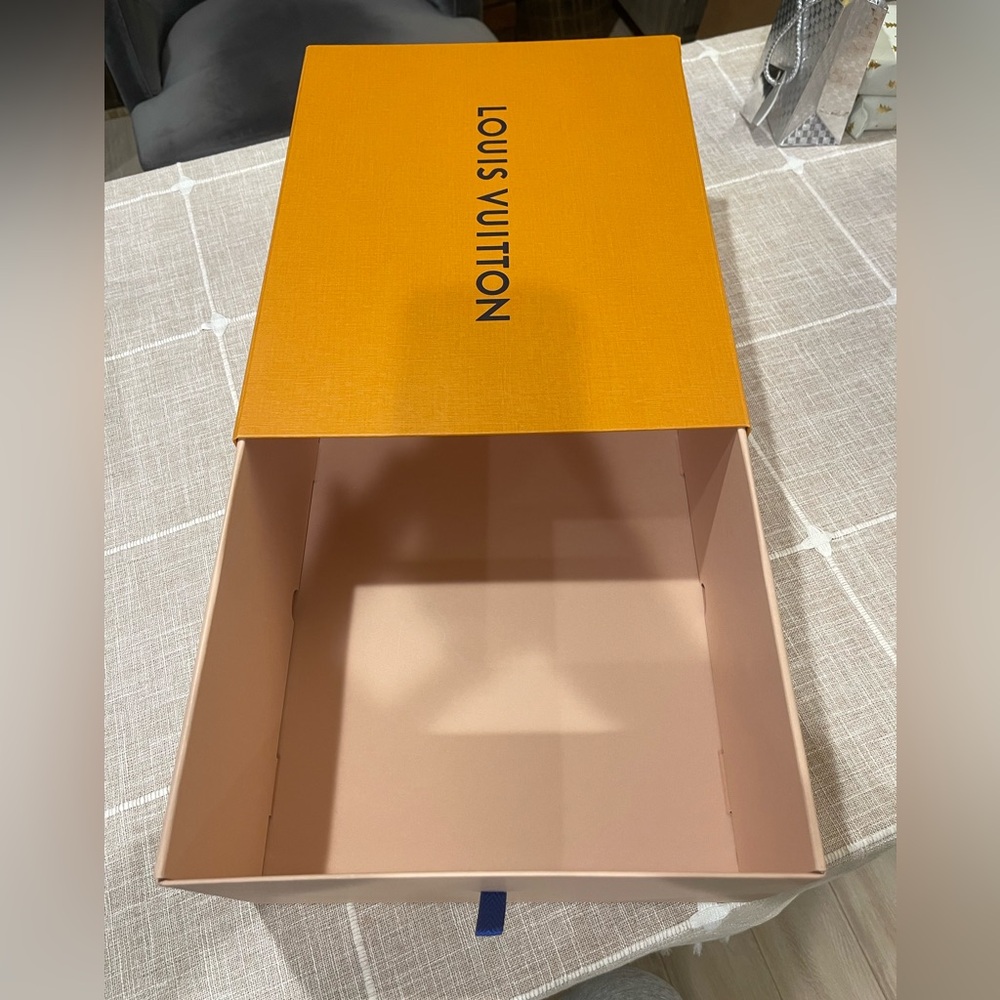 Louis Vuitton store box - Picture 4 of 4